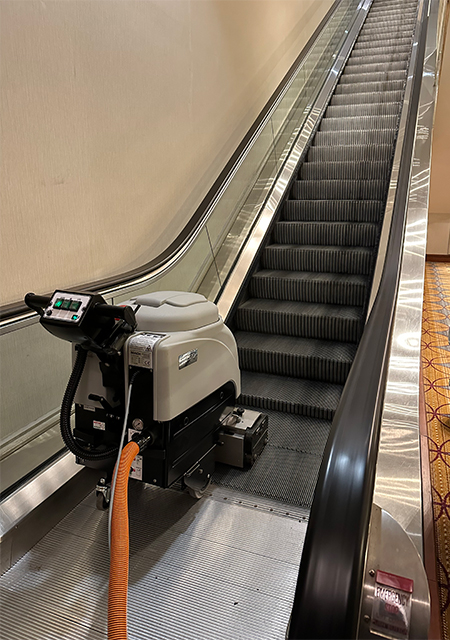 escalator cleaning brush
